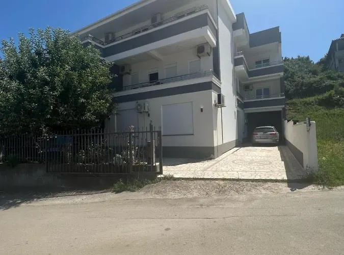 Apartments Dijar